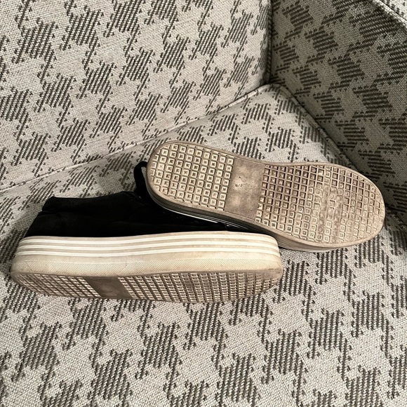 Black Forever 21 sneakers - Picture 2 of 2